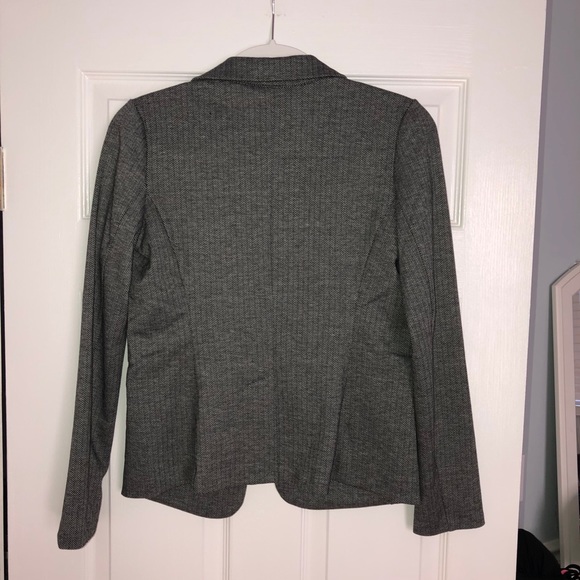 NWOT Tahari Gray Blazer - Picture 9 of 11